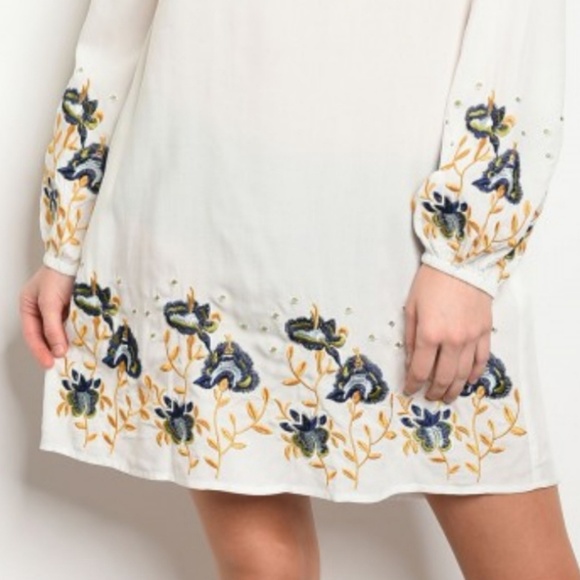 💋IVORY  PRINT BORDER DRESS - Picture 2 of 6